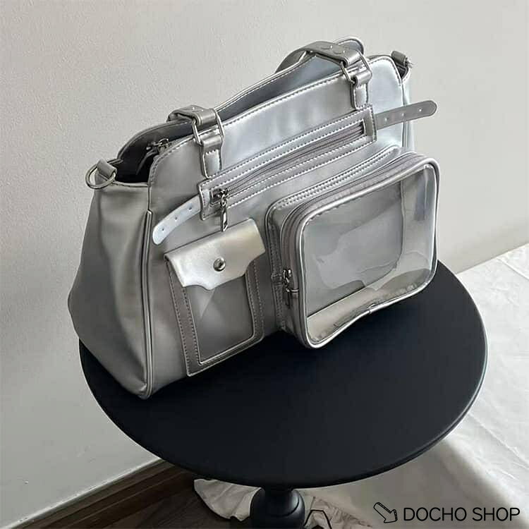 DOCHOSHOP楽天市場店のバッジ収納 痛バッグ 窓付き シンプル レディース PU 大容量 推し活 斜めがけ レトロ 透明 痛バッグ かわいい おしゃれ 無地 肩掛け 3｜アングル3