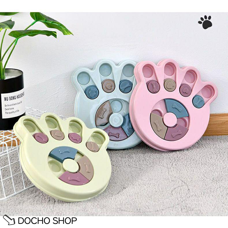 商品名:知育玩具 知育トイ おもちゃ 犬のパズル 猫 兼用 ペット用 早食い防止 スナックコンテナ フードボウル おやつボール しつけ 円型 認知症 防止 商品説明:ボケ防止 トレーニング 訓練 健康 ペット用品 サイズ:足形 円形 サイズについての説明:足形サイズ:直径23cm円形サイズ:直径24cm 素材:PP 色:ブルー ピンク イエロー