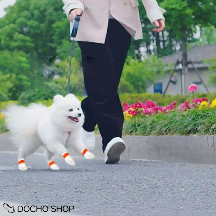 DOCHOSHOP楽天市場店の柔らかい 犬 犬用靴 120枚入 猫用 防塵 粘着包帯付き 防水 滑り止め 靴 伸縮 通気性 ペット 使い捨て フットカバー 足元の汚れ防止 肉球保護｜アングル3