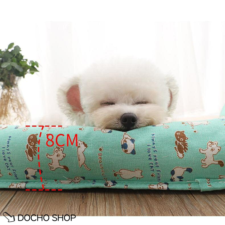 商品名:ペットベッド 枕付き S M L 藤むしろ 接触冷感 クッション 猫犬 小型犬 中型犬 大型犬 ペットマット 滑り止め 洗える 涼しい ひんやり 商品説明:ペットベッド クールマット むしろマット 夏用 犬用 猫用 サイズ:S（40×30CM） M（50×45CM） L（80×60CM） サイズについての説明:S40*30cmお勧め体重：2.5kgまでM55*45cmお勧め体重：10kgまでL80*60cmお勧め体重：25kgまで※上記サイズは平置き実寸になります。サイズ表の実寸法は商品によって多少の誤差がある場合がございます。 素材:オックスフォード、PP綿、藤