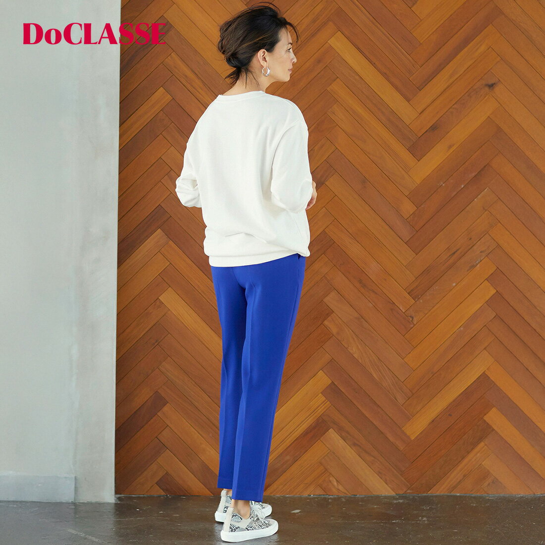 세일 65%OFF [두클라세] T셔츠 컷소우 뒷모습 스웨트·빅 탑스 레이디스 ( S~XXL ) 세련된 예쁘게 30대 40대 50대 어른, 빛나는 옷 [DoCLASSE]