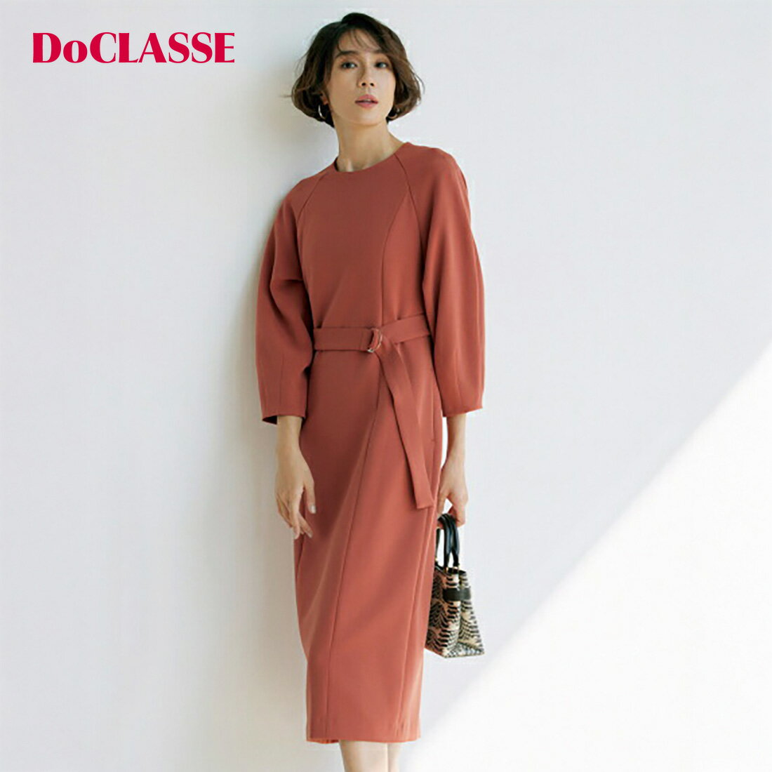 樂天商城 - セール42%OFF 【ドゥクラッセ】 ワンピース ワンピース 二重織カルゼ・カッティングワンピース レディース ( 7〜15 ) おしゃれ きれいめ 30代 40代 50代 大人、輝く服 【DoCLASSE】