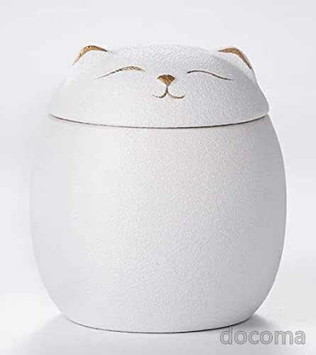 商品の特徴・外寸法：直径7.7cm×高さ8.3cm，材質：陶磁器・仏壇にもさりげなく置けるかわいいミニ骨壷です。・掌に丁度納まるコンパクトサイズなので、ご安置する場所を選びません。・手元供養ができる新しい祈りの形。・お骨壷は陶器ですので、安定性のない場所・高所への安置はお避けくださいお客様都合のキャンセルはお控えください。また他モールにて併売を行っており、Amazon 社のFBA マルチチャネルサービスを一部活用しております。梱包にAmazon ロゴの記載やAmazonの配達員が商品をお届け、また置き配になる可能性がございますので予めご了承ください。