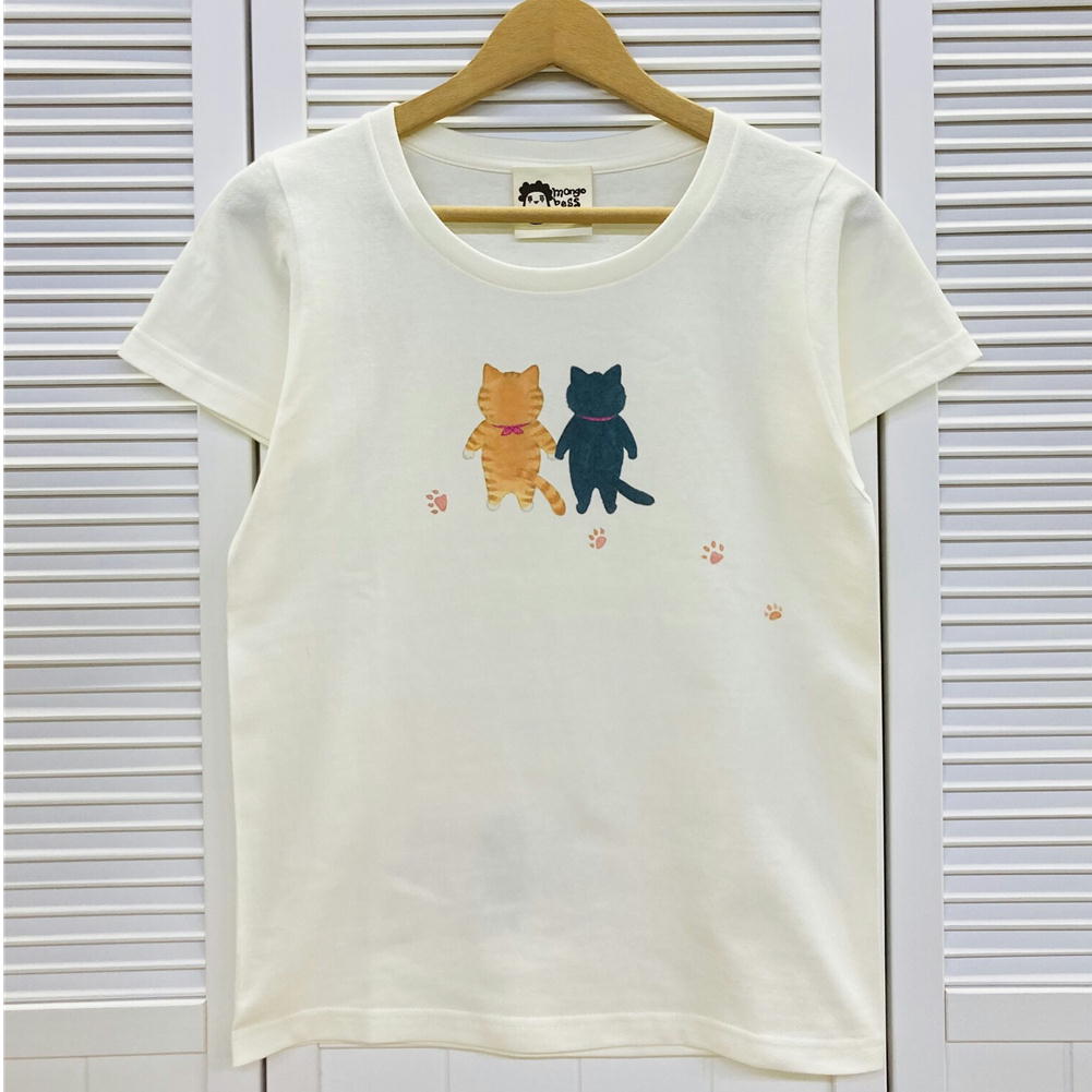 【在庫限り】☆Tシャツ☆4匹のネコ☆【猫雑貨・ねこグッズ・ネコ・CAT・キャット・シャム・黒猫・トラ・キ..