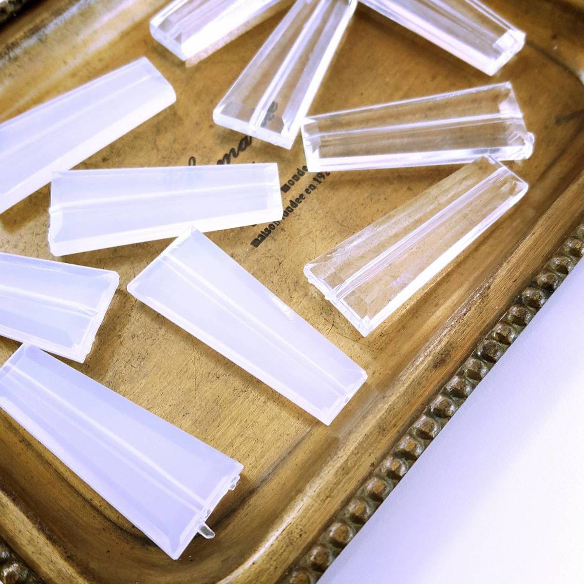 【道後雑貨店48-5 41-8】4個 ※透明・半透明アクリルストーン ハンドメイド アクセサリーパーツ アクリ..