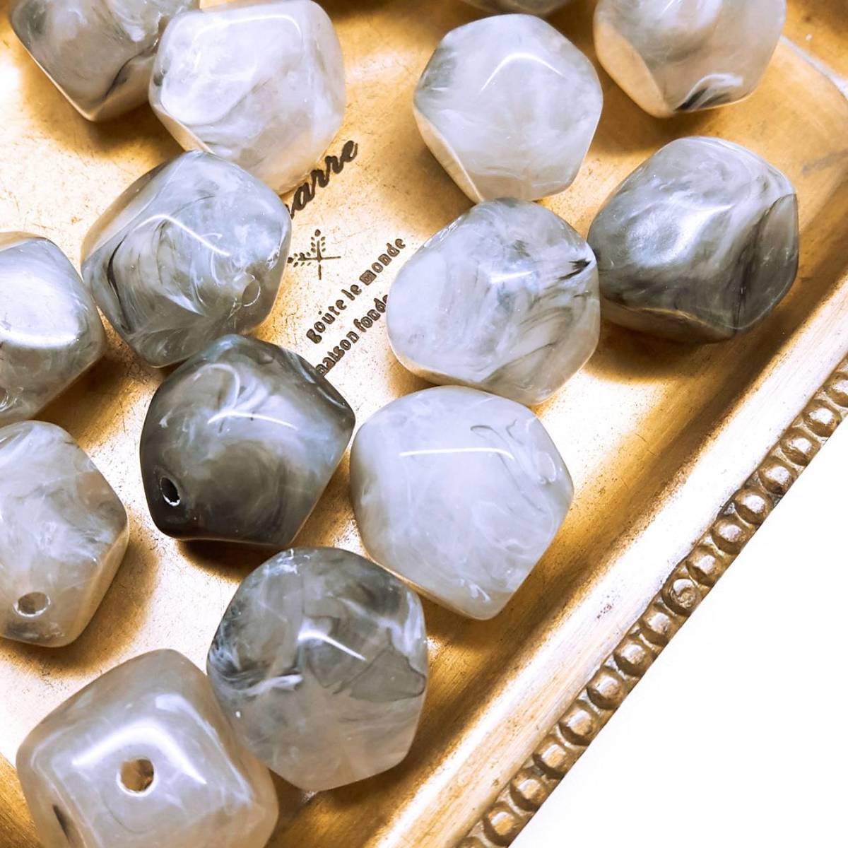 【道後雑貨店】4個 ※ハンドメイド アクセサリーパーツ アクリルストーン アクリルビーズ チャーム レア..