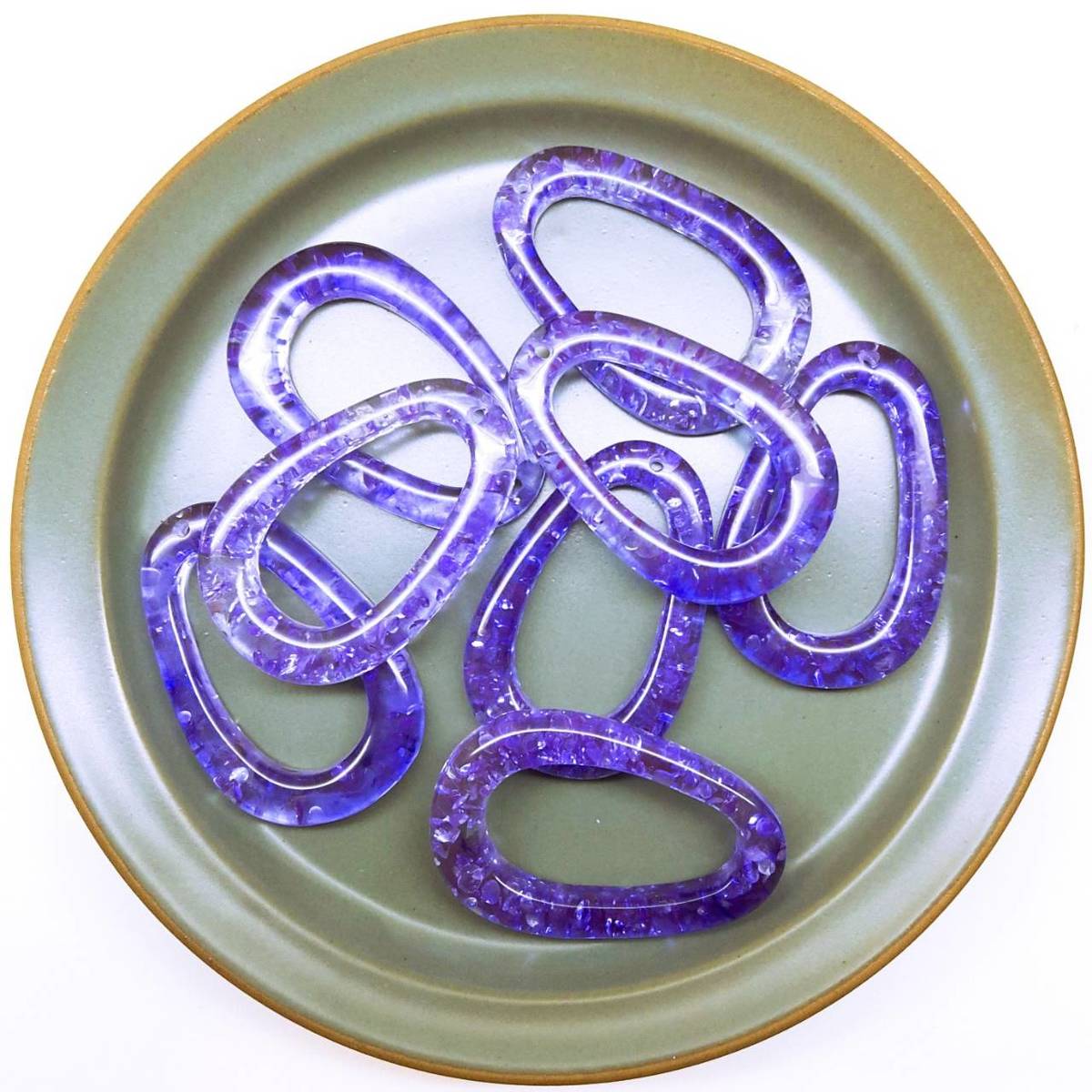 【道後雑貨店10-11】4個 ※特大サイズ　紫ラメパーツ　ハンドメイド アクセサリーパーツ アクリルストー..