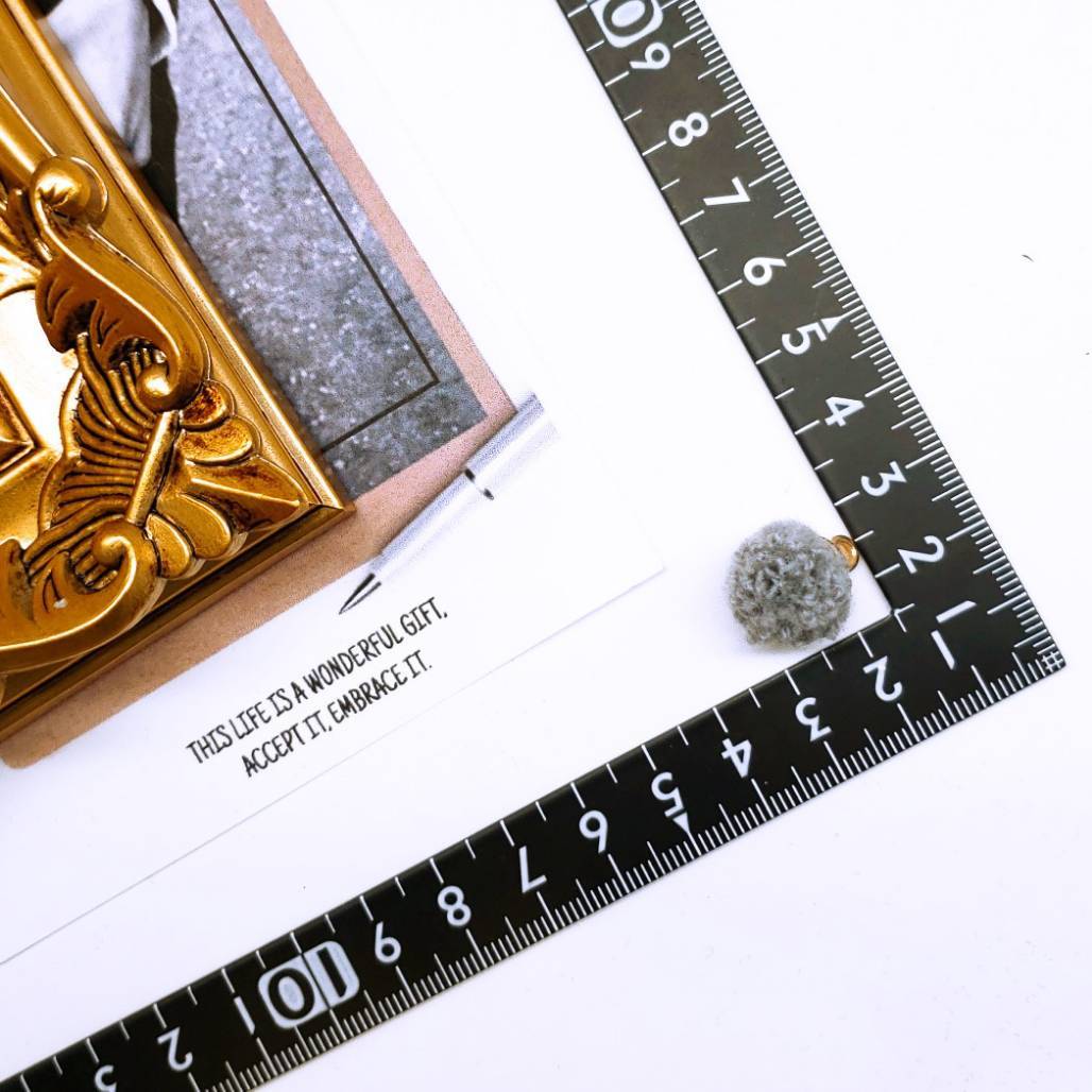 【道後雑貨店21-20】4個 ※もふもふカン付きグレー ハンドメイド アクセサリーパーツ アクリルストーン アクリルビーズ チャーム レア インポート 手芸 材料 副資材 レトロ モード系 デザインストーン dogozakka-10001294 道後雑貨店 サンプル画像2