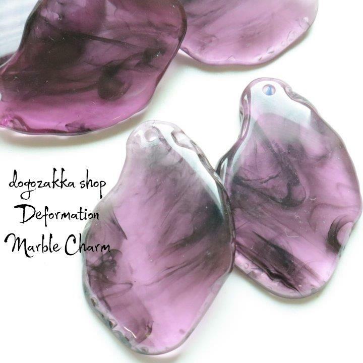 【道後雑貨店】4個 　大ぶり不規則パーツ　クリアXパープル　ハンドメイド アクセサリーパーツ アクリ..