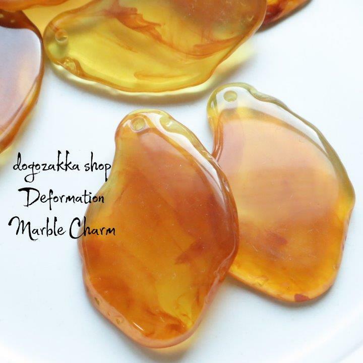 【道後雑貨店】4個 　大ぶり不規則パーツ　べっ甲　ハンドメイド アクセサリーパーツ アクリルストーン..