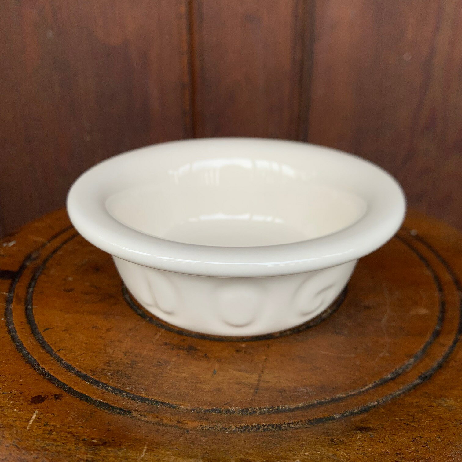 BAUER POTTERYDEMI DOG BOWLWHITEホワイト(犬用食器)バウアーポッタリー デミドッグボウル