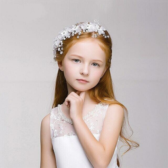 Rakuten - 【送料無料】子供髪飾り 花 リーフ パール 小花モチーフ カチューシャ ウエディング ヘッドドレス フラワーティアラ 女の子用　髪飾り 子供 ピアノ発表会　 ヘアアクセサリー 結婚式 卒業式　 卒業式　コンクール パーティー　女の子用小物　ホワイト　レッド
