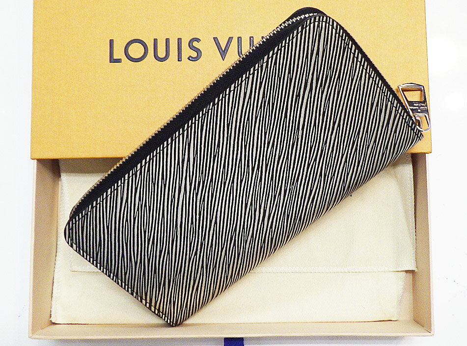 LOUISVUITTON(ルイヴィトン）M62522 エピ　ジッピーウォレット プラティーヌ エセンシャルV 限定品　S金具 箱・袋付き【中古】【人気】【美品】7367.