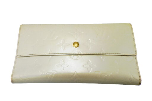 LOUISVUITTON(ルイヴィトン)M91354 ヴェルニ ポルトトレゾール インターナショナル 3つ折長財布 アイボリー 外箱・袋付き【中古】【人気】【訳あり特価】.7092. LOUISVUITTON(ルイヴィトン)M91354 ヴェルニ ポルトトレゾール インターナショナル 3つ折長財布 アイボリー 外箱・袋付き【中古】【人気】【訳あり特価】.7092.