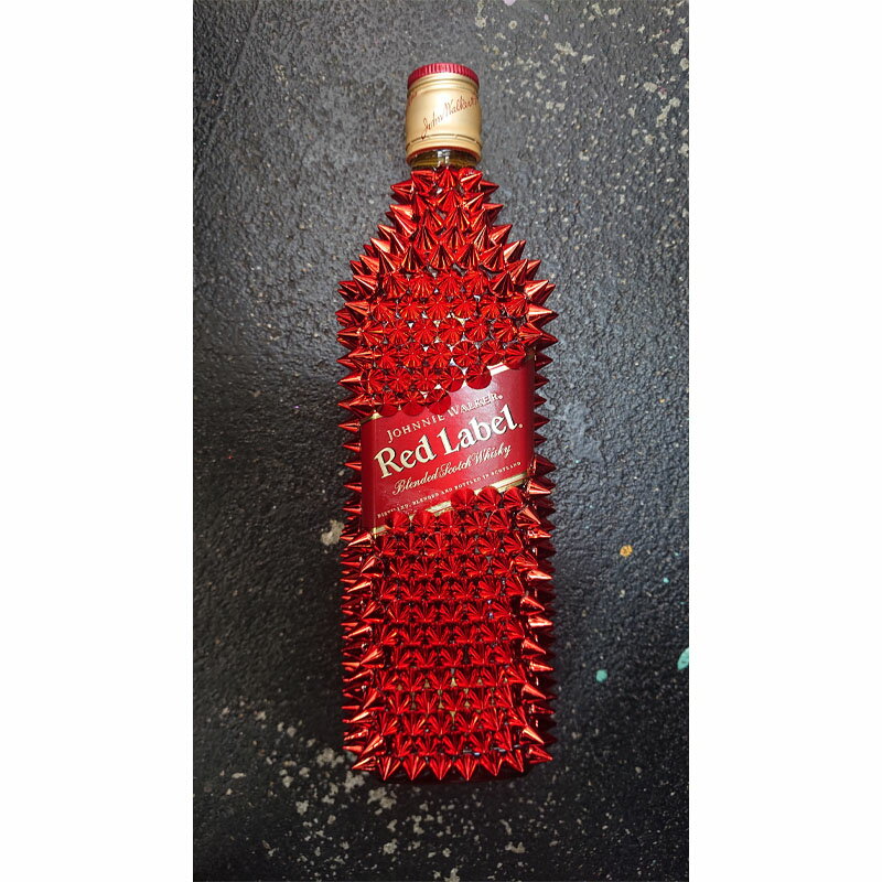 ジョニーウォーカー レッドラベル デコレーションボトル 700ml×1本スコッチ ウイスキー ブレンデッド オリジナル ハードボトル ギフト プレゼント パーティー用 デコボトル トゲウォーカー 送料無料