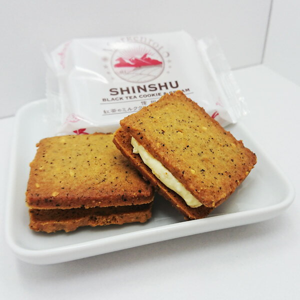 信州紅茶のミルククリームサンドクッキー