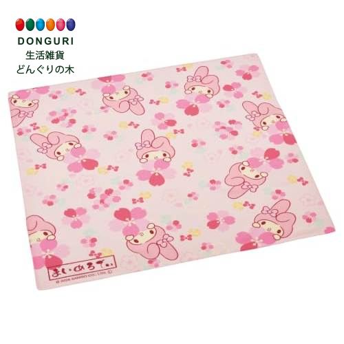 仕様 サイズ:縦70×横70cm 材質:ポリエステル100％ 原産国:中国 商品詳細 お弁当箱を包んだりできる、便利な大判ランチクロスです。 色々な包み方の解説付き。 関連商品 詳細情報 メーカー: スケーター(Skater) 型番: KFU1-52269 素材: ポリエステル 色: マイメロディ サイズ: 大判クロス その他 機能: お弁当箱を包む機能 梱包サイズ: 21 cm x 18 cm x 2 cm 商品重量: 66 g 梱包重量: 73 g お手入れ: 手洗いのみ ブランド名: スケーター(Skater) 容量: 0 millig