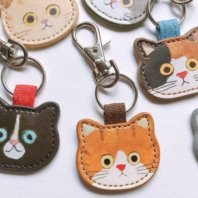 猫 ストラップ 革 キーホルダー 本革 ミニストラップ レザー キーリング スマホス...
