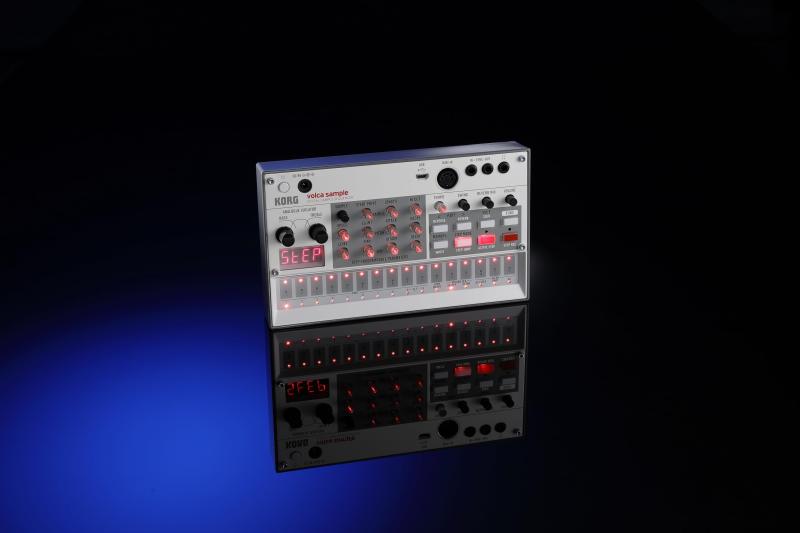 KORG デジタル サンプラー volca sample2 シンセサイザー 電池駆動 スピーカー内蔵 ヘッドフォン使用可 どこでも使えるコンパクトサイズ