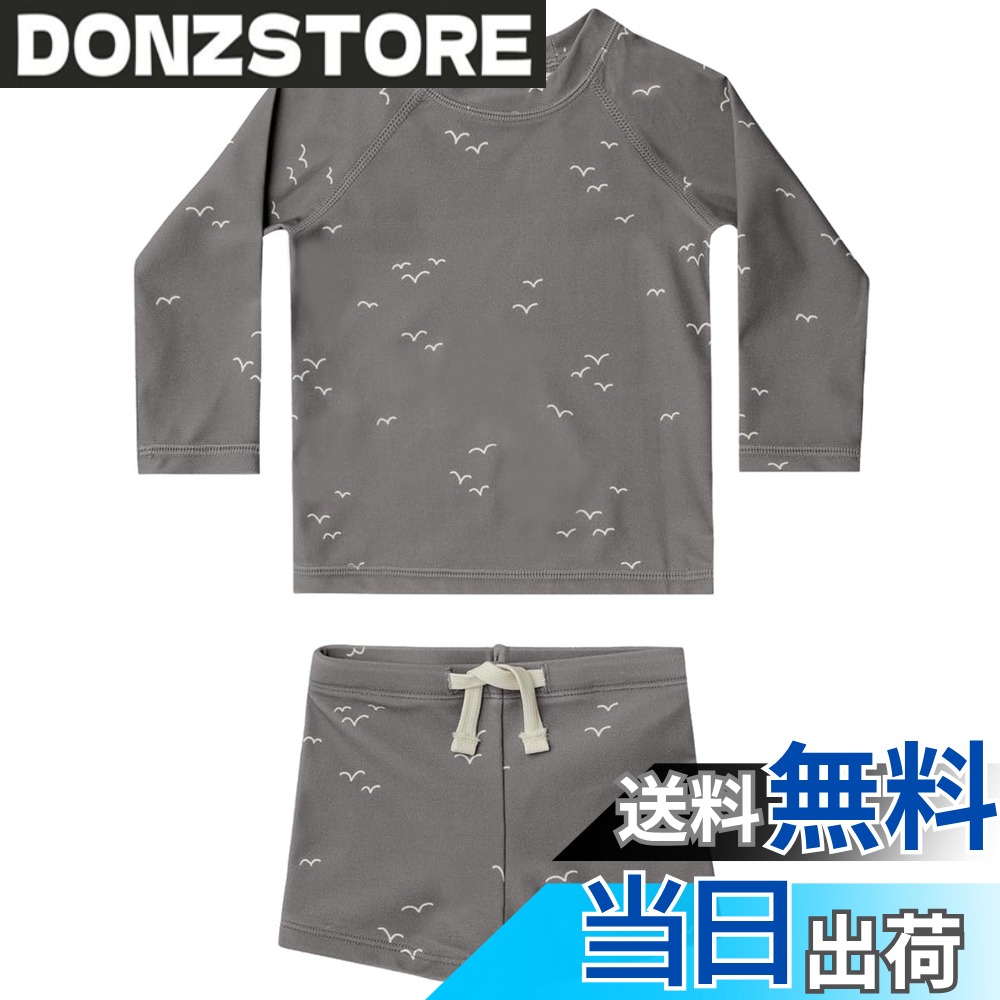 商品情報商品の説明主な仕様 着回し自在のキッズ水着セット：長袖ラッシュガード・スイムパンツ・キャップの水着3点セット。UPF50+の紫外線対策は、海やプールでの日差しをしっかりガード。兄弟や友達とのお揃いも楽しめる、80-130サイズの幅広いサイズバリエーションをご用意いたしました。快適な機能性：塩素や洗濯に耐えられる生地を使用した長持ちする水着シリーズが新登場。従来の素材より高い速乾性を実現、耐磨耗性・耐久性に加え毛玉になりにくい特徴があるリサイクルポリエステル素材を使用、ポリウレタンを配合することで伸縮性もあって動きやすいのにサラッとしたドライな着心地。紫外線対策のUVカット:長袖トップスで、日焼けからも冷えからも守ってくれます。山レジャーやキャンプ時の温度調節、擦り傷対策としても便利！UVカット加工を施した遮蔽率90%以上の素材を使用しているので、長時間の水遊びでもしっかりキッズの肌を紫外線から守り、お子様の楽しい時間をサポート。幅広いシーンに対応できる：かっこいい恐竜柄、元気いっぱいなフルーツ柄、キュートな海の生き物柄など、どれも選べないほどにかわいい色柄が大豊作。海やプール、川遊びもちろん、水泳練習、スクール授業、温泉、旅行なども活躍できます。キャンプやBBQ、ふだんの公園遊びなどもオススメです。商品説明：セット内容/長袖ラッシュガード・スイムパンツ・キャップ 素材：ポリエステル、ポリウレタン サイズ：80/90/100/110/120/130 ※着用後は、直ちに真水で手洗いし、陰干しで自然乾燥してください。※タンブル (乾燥機) 乾燥はお避けください。※高温下や濡れたままビニール袋に密封し長時間放置しますと、色移りをする可能性がございます。