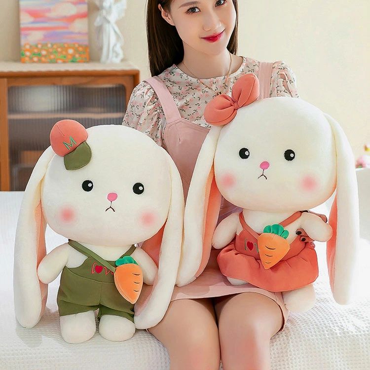 商品説明 color="#000000">商品名 【存在感溢れる】カラフルな生地で、日常生活もより明るく、より鮮やかに。見ているだけで明るく気分になれます。 【ギフトや贈り物に】春夏秋冬、一年中使えるオシャレなファブリックはどなたにも喜ばれる贈答品です。兄弟?姉妹などのご親戚やお友達の結婚祝い、新築祝い、新居への引っ越し祝いのプレゼントとして、また内祝いの品としてもおすすめです。 素材 width="291" bgcolor="#ffffff">ポリエステル サイズ width="291" bgcolor="#ffffff"> 約50cm bgcolor="#f0f0f0">カラー color="#000000"> ピンク　グリーン セット内容 抱き枕（単品） 注意 width="291" bgcolor="#ffffff"> PC環境?光の具合により、色や素材のイメージが写真と若干異なる場合がございます。 モデル?写真に使用されているアクセサリー?小物は別途記載が無い限り付属いたしません。 商品に不良があった場合は、商品到着から5日以内にご連絡いただければご返金?交換対応させて頂きます。 商品のサイズは、全て平置きにて外寸を測定しております。 商品によっては+-0.5cm〜1cmの誤差が発生してしまう場合がございます。 該当商品は他店と在庫共有です。タイミングにより、在庫ズレが生じる場合がございます。予めご了承ください。