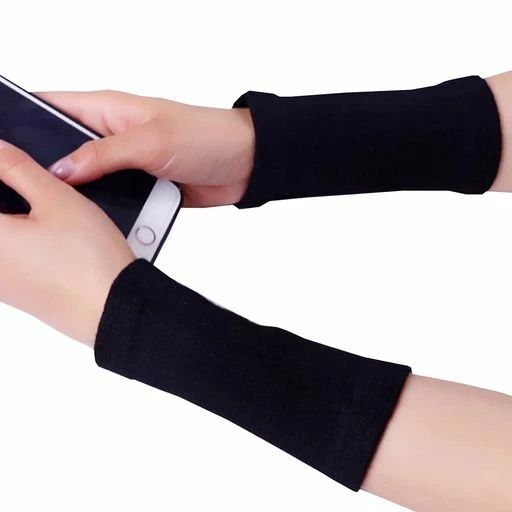 商品素材:カシミヤ、ポリエステル、アクリル繊維。軽く柔らかなハンドウォーマーです。 軽量で着け心地が良く、ふんわり、ソフトな着け心地で、オールシーズンに手首周りを温めます。 商品設計:通勤や通学時に手袋の上の袖口からの冷たい風をしっかり防止します。腕まで覆うことが出来るニットアームウォーマーです。 適用場合:通勤、通学、自転車、パソコン操作、スマホ操作、事務作業などの手の冷え対策に。指先フリー設計は細かい作業時も動かしやすく便利です。軽く柔らかなハンドウォーマーです 品質管理:もしお客様は不良品を受け取ったら、ご遠慮なく弊社と連絡してください。商品素材:カシミヤ、ポリエステル、アクリル繊維。軽く柔らかなハンドウォーマーです。 軽量で着け心地が良く、ふんわり、ソフトな着け心地で、オールシーズンに手首周りを温めます。 商品設計:通勤や通学時に手袋の上の袖口からの冷たい風をしっかり防止します。腕まで覆うことが出来るニットアームウォーマーです。 適用場合:通勤、通学、自転車、パソコン操作、スマホ操作、事務作業などの手の冷え対策に。指先フリー設計は細かい作業時も動かしやすく便利です。軽く柔らかなハンドウォーマーです 品質管理:もしお客様は不良品を受け取ったら、ご遠慮なく弊社と連絡してください。