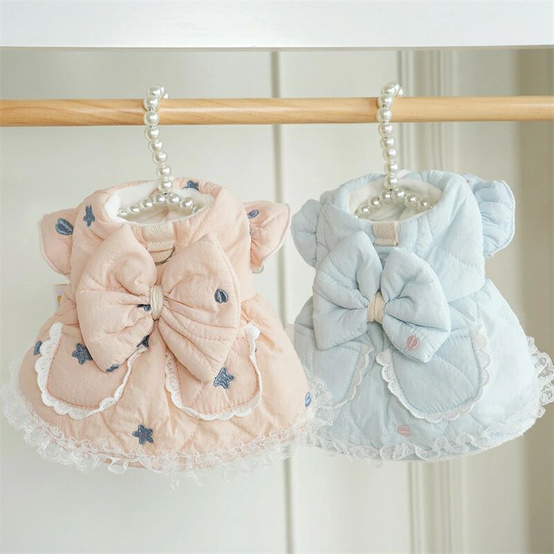 ドッグウェア 撮影道具 lolita 制服 犬 ネコ 犬猫服 冬 パーティー お祝い フォーマルドレス フ レースワンピース コスチューム 可愛い 超小型犬 ペット用 変身 洋服 写真 結婚式 小型犬 暖かい ウェディングドレス ペットの服 記念
