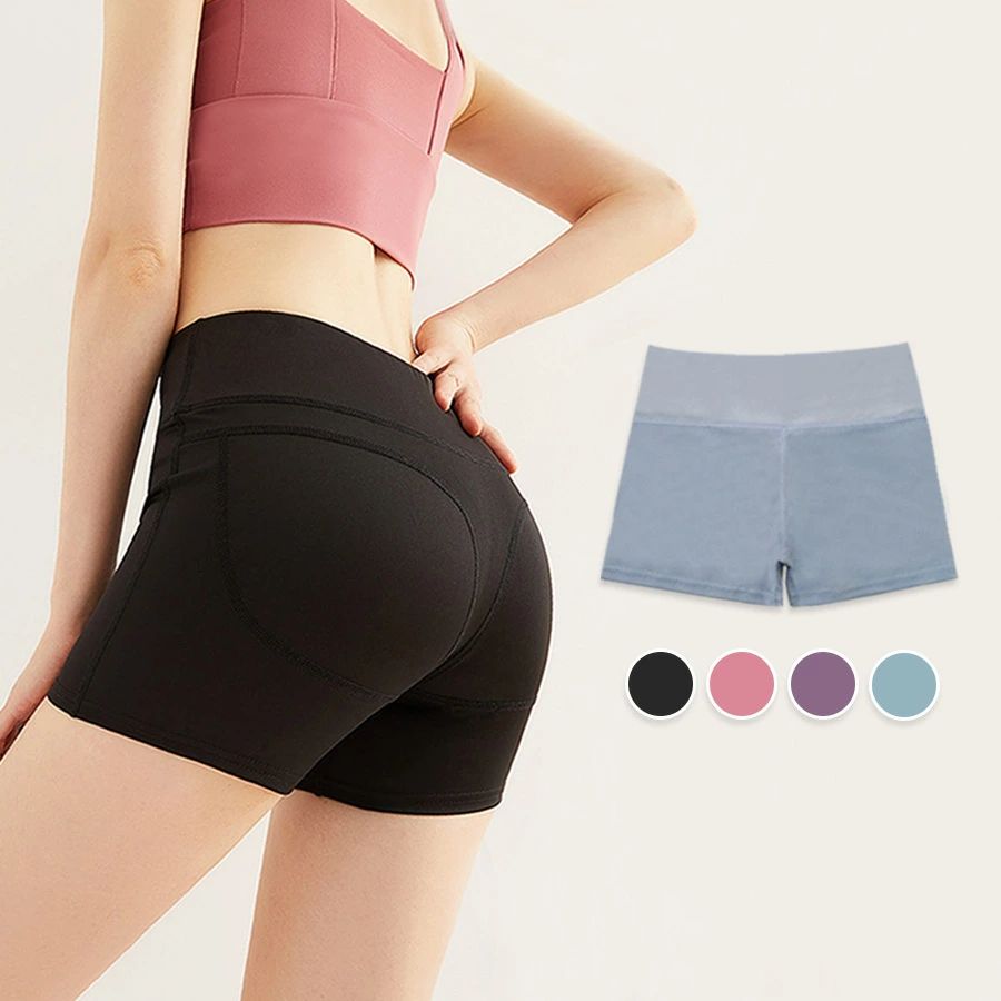 シンプルで女性らしい色味が可愛いショートパンツのスポーツウェア！伸縮性のある生地と適度にフィットするウエストゴムで着心地ラクラク！汗をかいてもすぐに乾くなめらかな肌触りの速乾生地を使用！快適でおしゃれにスポーツライフを楽しめます♪※海外製品の為、生産時期により、サイズ・色・仕様・質感が商品画像と多少異なる場合がございます。予めご了承ください。★サイズ★ 実寸(約cm) 着丈 ウエスト ヒップ S 26cm 30cm 35cm M 27cm 31cm 37cm L 28cm 32cm 39cm XL 28cm 34cm 39cm もも周り 股上 股下 裾幅 20cm 24cm 6cm 20cm 21cm 24cm 7cm 21cm 22cm 24cm 7cm 22cm 22cm 24cm 7cm 22cm ※サイズは平置き、メジャー採寸を行っております。実寸は商品によって若干の誤差が生じる場合がございます。予めご了承ください。★素材★ポリエステルスパンデックス※海外輸入品のため素材の基準が日本と異なる場合がございます。あらかじめご了承ください。★生地★なめらかでしっとりとした肌触りの生地★伸縮性★ややあり★厚み★薄い★透け感★ややあり★裏地★なし★取り扱い表示★洗濯ネット使用で洗濯機(弱)洗い可(30℃限度)/漂白剤不可/タンブル乾燥禁止/日陰の平干しがよい/アイロン仕上げ禁止/ドライクリーニング禁止※お洗濯の際、濃色は多少色落ちする事がありますので、他のものとは分けてお取り扱いください。★原産国★中国《注意事項》●採寸方法について・ サイズは平置き、メジャー採寸を行っております。実寸は商品によって若干の誤差が生じる場合がございます。 ●販売価格について・ 期間限定値引き企画など多数行っているため、まれに表示金額の相違がある場合がございますが、カート内の価格が 正しいものとなります。 ●商品について・ 商品の画像は、お客様のご覧頂いているモニター・画面環境・照明などの関係上、実際の商品と色味や素材感が 異なる場合がございます。・ 海外製品の為、同じ商品でも生産時期や仕入れ時期により、製品に使用されている生地やタグ等が変更となる場合が ございます。そのため同一の製品であっても、実際の商品のサイズ・色・仕様・質感に多少の誤差が生じる場合がござ います。・ 生地の特性上、染料の匂いがやや強いものがございます。数日のご使用や陰干しなどで気になる匂いはほとんど しなくなります。・ 製品によっては、生地の特性上、縮む場合がございますので洗濯時はご注意下さい。・ 生地によっては摩擦や水濡れにより色移りする恐れがあります。淡色物着用の際は特にご注意ください。・ 商品の特性上、生地の取り位置・縫製方法によりどうしても絵柄の出方・ニュアンスなど多少の個体差が生じ、画像と 異なる場合がございます。また柄が縫い合わせ部分で必ずしも合っていないことがございます。・ 機械による生産の為、生地の継ぎ目の若干のズレやほつれなど、形やサイズに多少の誤差が生じる場合がございます。・ 海外製品のため、縫製等が日本の基準に達してない場合がございます。また、混紡繊維によって生地の織りに他繊維が 混紡している場合もございますが品質上の問題はございません。●在庫について・ 当ストアで取り扱っている商品は、他店舗と在庫を共有しております。ご注文のタイミングによっては欠品となる 場合がございます。 ●梱包について・ 当店では低価格でのご提供、またエコの一環として簡易梱包での発送をさせていただいております。 スポーツウェア ショートパンツ ボトムス レディース 短パン フィットネス ヨガ ジム 伸縮 おしゃれ シンプル 韓国風 春夏秋冬 新作 ブラック 黒 ピンク パープル 紫 ブルー 青 S M L XL JOCOSA 8736 送料無料 即納▲モデル着用アイテム：トップス