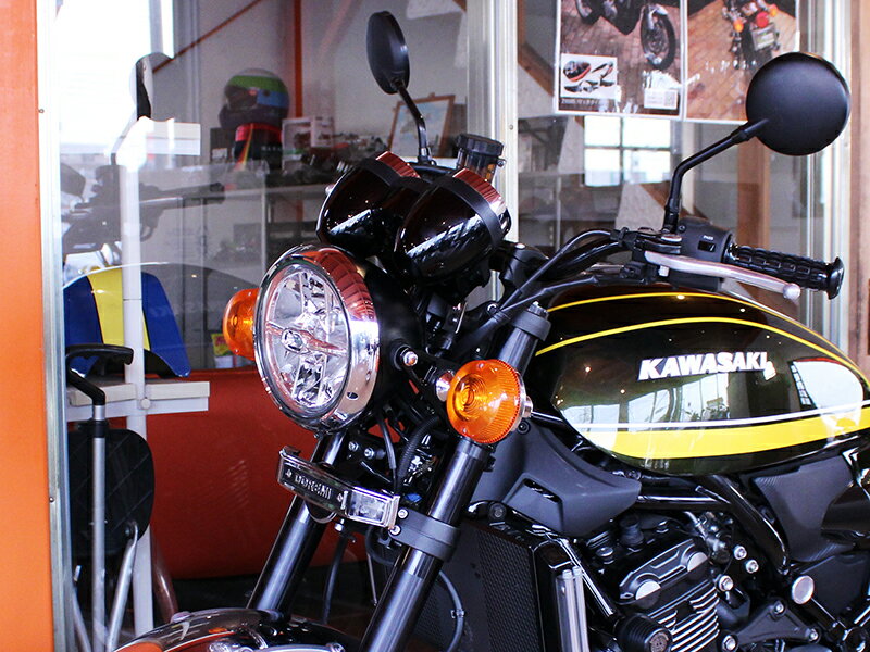 Z900RS �إåɥ饤�ȥ��åץ��ơ�KIT�б��ե��������С�����֥�५�顼���å�