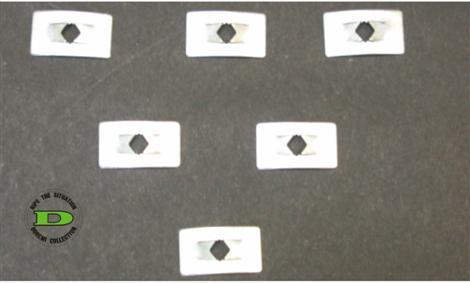 【ドレミコレクション】サイドカバー エンブレム　ナット 初期