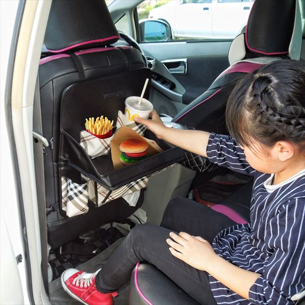 知ってたか 車 後部座席 テーブルは堕天使の象徴なんだぜ