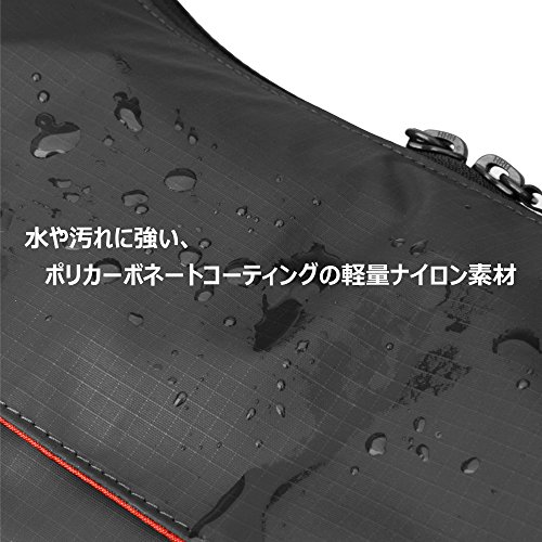 【商品名】HAKUBA カメラバッグ ルフトデザイン アーバンライト ショルダーバッグ L 6.9L ブラック SLD-ULSBLBK【メーカー名】ハクバ【メーカー型番】SLD-ULSBLBK【ブランド名】ハクバ【商品説明】HAKUBA カメラバッグ ルフトデザイン アーバンライト ショルダーバッグ L 6.9L ブラック SLD-ULSBLBK水や汚れに強くしなやかな特殊コーティング生地を採用した超軽量カメラバッグ使用しない時はフラットに折りたためる構造身体にフィットするU型フォルムカメラ収納部内寸法 : W320×H180×D120mm外寸法 : W360×H360×D160mm当店では初期不良に限り、商品到着から7日間は返品を 受付けております。・通常3日〜5日でお届けできます。万が一、品切れの場合は2週間程度でお届け致します。