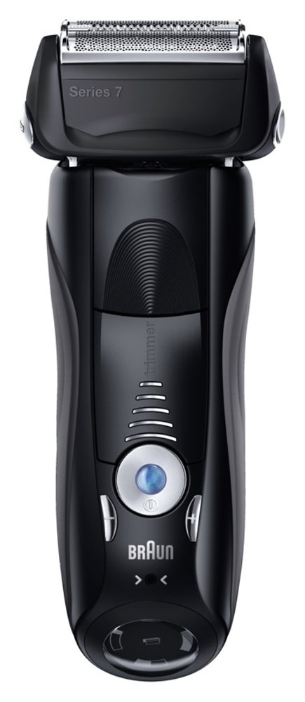 【メーカー名】ブラウン(Braun)【メーカー型番】【ブランド名】ブラウン(Braun)【商品説明】ブラウン シリーズ7 メンズシェーバー 3枚刃 720s-7・画像はイメージ写真ですので付属品など画像の通りではないこともございます。　付属品については商品タイトルに記載がない場合がありますので、　ご不明な場合はメッセージにてお問い合わせください。・当店ではレコード盤には商品タイトルに［レコード］と表記しております。　表記がない物はすべてCDですのでご注意ください。・当店では初期不良に限り、商品到着から7日間は返品を 受付けております。　お問い合わせ・メールにて不具合詳細をご連絡ください。・他モールとの併売品の為、完売の際はキャンセルご連絡させて頂きます。・中古品の商品タイトルに「限定」「初回」「保証」「DLコード」などの表記がありましても、　特典・付属品・帯・保証等は付いておりません。・電子辞書、コンパクトオーディオプレーヤー等のイヤホンは写真にありましても　衛生上、基本お付けしておりません。※未使用品は除く・品名に【import】【輸入】【北米】【海外】等の国内商品でないと把握できる表記商品について　国内のDVDプレイヤー、ゲーム機で稼働しない場合がございます。予めご了承の上、購入ください。・掲載と付属品が異なる場合は確認のご連絡をさせて頂きます。ご注文からお届けまで1、ご注文⇒ご注文は24時間受け付けております。2、注文確認⇒ご注文後、当店から注文確認メールを送信します。3、お届けまで3〜10営業日程度とお考えください。4、入金確認⇒前払い決済をご選択の場合、ご入金確認後、配送手配を致します。5、出荷⇒配送準備が整い次第、出荷致します。配送業者、追跡番号等の詳細をメール送信致します。6、到着⇒出荷後、1〜3日後に商品が到着します。　※離島、北海道、九州、沖縄は遅れる場合がございます。予めご了承下さい。・お電話でのお問合せは少人数で運営の為受け付けておりませんので、お問い合わせ・メールにてお願い致します。★お客様都合によるご注文後のキャンセル・返品は　お受けしておりませんのでご了承ください。