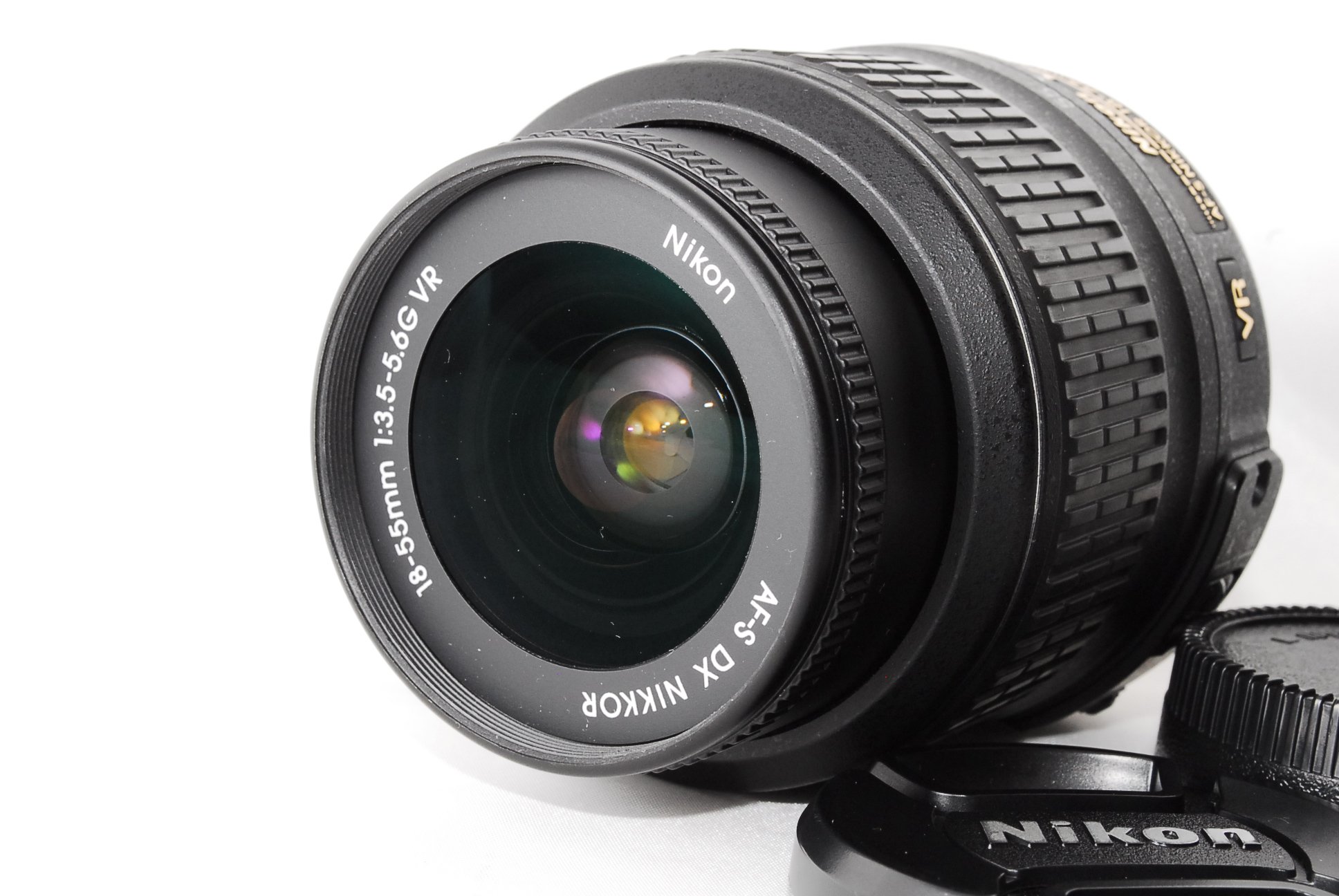 【中古】【非常に良い】Nikon 標準ズームレンズ AF-S DX NIKKOR 18-55mm f/3.5-5.6G VR ニコンDXフォーマット専用