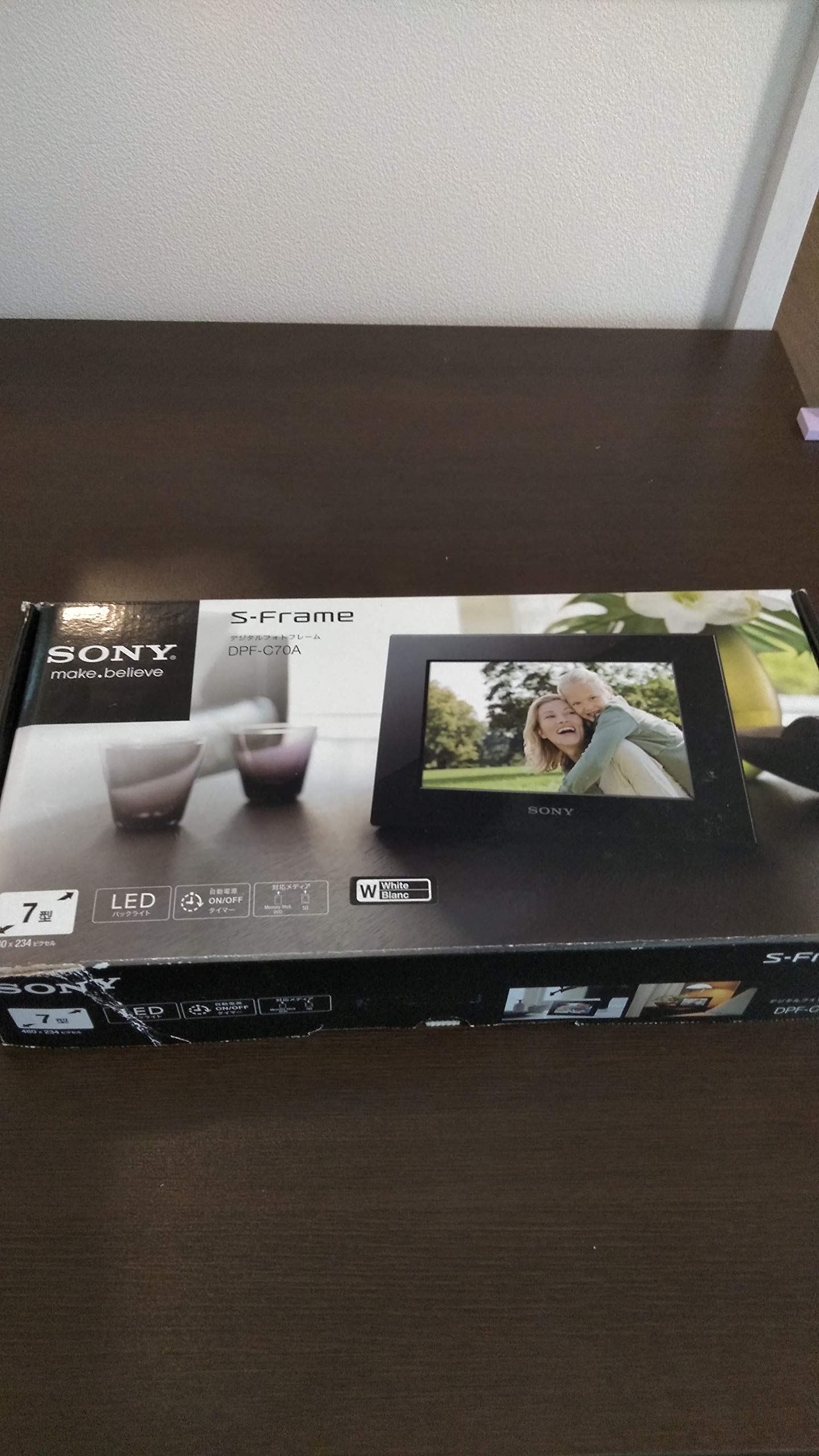 【中古】【非常に良い】SONY デジタルフォトフレーム S-Frame C70A 7.0型 ホワイト DPF-C70A/W