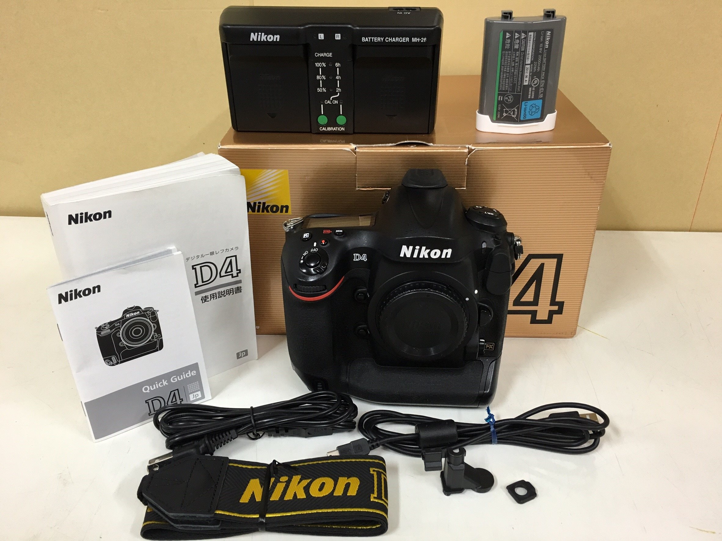 【中古】【非常に良い】Nikon デジタル一眼レフカメラ D4 ボディー D4