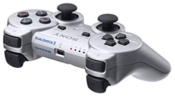 【状態　非常に良い】【中古 良品】ワイヤレスコントローラ (DUALSHOCK3) サテン・シルバー【メーカー名】ソニー・コンピュータエンタテインメント【メーカー型番】CECHZC2JSS【ブランド名】ソニー・インタラクティブエンタテインメント【商品説明】ワイヤレスコントローラ (DUALSHOCK3) サテン・シルバー当店では初期不良に限り、商品到着から7日間は返品を 受付けております。・万が一、品切れの場合は2週間程度でお届け致します。ご注文からお届けまで1、ご注文⇒ご注文は24時間受け付けております。2、注文確認⇒ご注文後、当店から注文確認メールを送信します。3、在庫確認⇒国内在庫：3〜5日程度でお届け。　海外在庫：2週間程度でお届け。""　※中古品は受注後に、再メンテナンス、梱包しますので　お届けまで3日〜7日程度とお考え下さい。""　※在庫切れの場合はご連絡させて頂きます。4、入金確認⇒前払い決済をご選択の場合、ご入金確認後、配送手配を致します。5、出荷⇒配送準備が整い次第、出荷致します。配送業者、追跡番号等の詳細をメール送信致します。6、到着⇒出荷後、1〜3日後に商品が到着します。　※離島、北海道、九州、沖縄は遅れる場合がございます。予めご了承下さい。ご来店ありがとうございます。