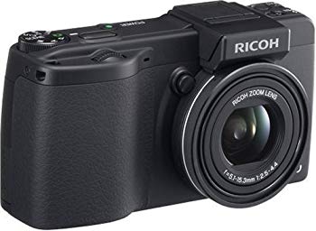 【中古】【非常に良い】RICOH デジタルカメラ GX200 ボディ GX200 6g7v4d0