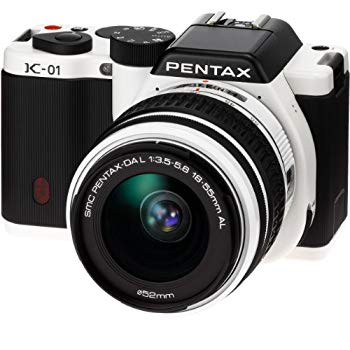 【中古】PENTAX ミラーレス一眼カメラ K-01ズームレンズキット ホワイト/ブラック K-01ZK WH/BK tf8su2k