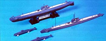 【中古】(未使用・未開封品)　ピットロード 1/700 日本海軍 潜水艦 呂35&蛟龍 W45 gsx453j