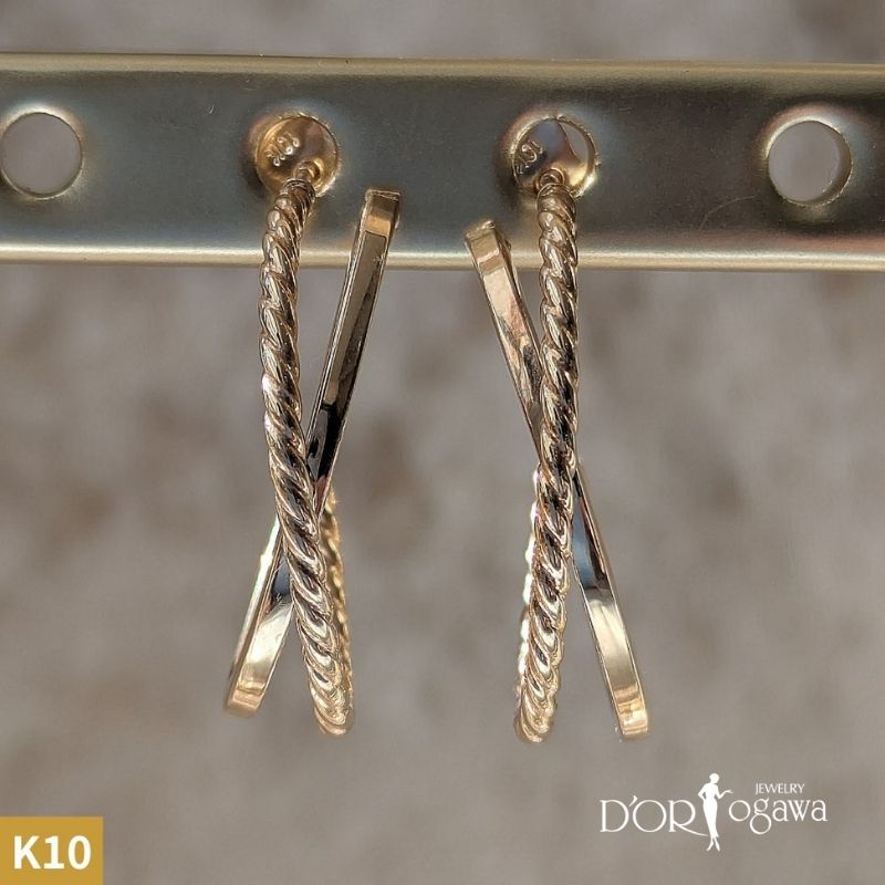 乐天商城 - K10 イエローゴールド ピアス ゴールド 地金 メタル アクセサリー k10 10K k10YG Gold 金 10金 金属アレルギー対応 シンプル 耳飾り フープピアス 軽量 トラベルジュエリー クロス デザイン 送料無料 日本製