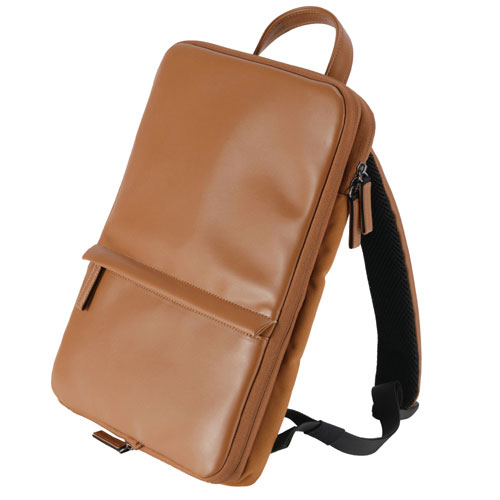 ナカバヤシ　厚みが変わるPCバックパック 16インチ（ブラウン）