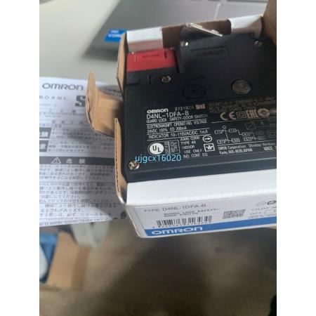 OMRON D4NL-1DFA-B 小形電磁ロック セーフティドアスイッチ