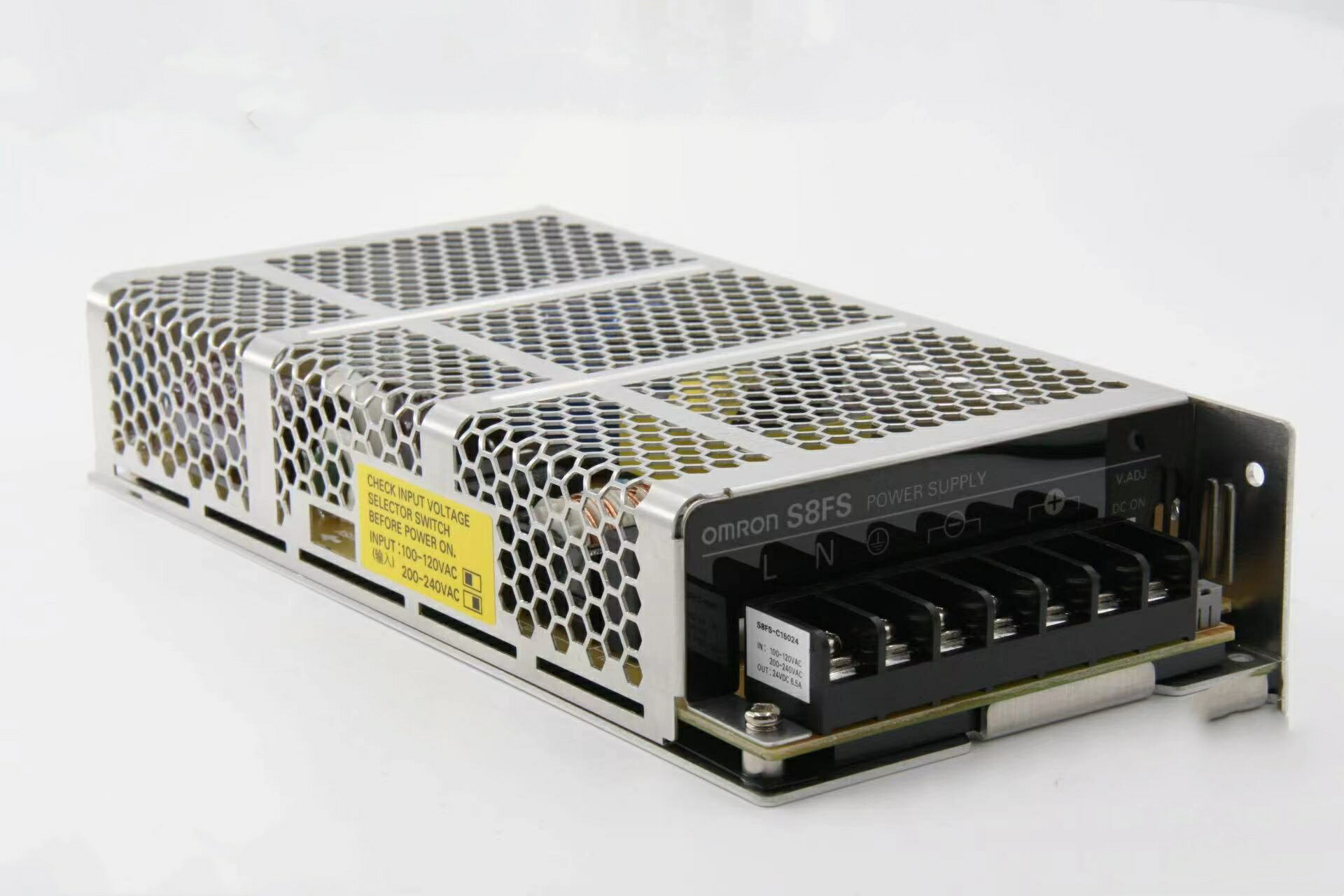 Rakuten - 【新品 東京発 ★適格請求書発行可★】OMRON オムロン S8JX-N60024C 24VDC 27A 用 スイッチ電源【6ヶ月保証】