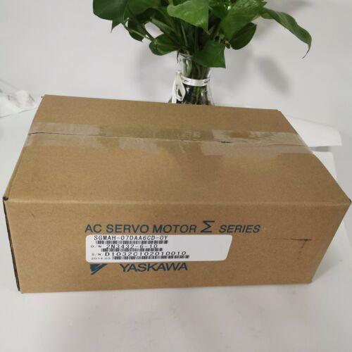 【新品 東京発 ★適格請求書発行可★】YASKAWA / 安川電機 サーボモーター SGMAH-07DAA6CD-OY【6ヶ月保証】