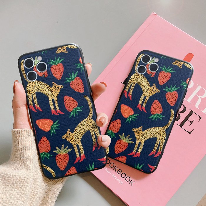 【SALE！全品10%OFFクーポン配布中！】 iPhone14 ケース iPhone14Pro ケース iPhone13 12 mini SE ケース iPhone12 ケース XR XS 11ProMax iPhone8 ケース 韓国 耐衝撃 おしゃれ かわいい いちご レオパード ヒョウ キュート 豹 可愛い ネイビー ファッションのサムネイル