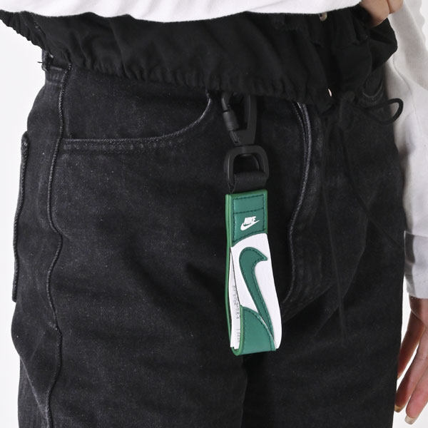 【土日も出荷中】【即納】 ナイキ NIKE 小物 ナイキ ナイキプレミアムキーホルダー ギフト nw0010311