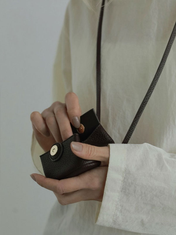 【即納】 アンヌーク anuke 2025FallWinter 小物 Ecoleather Waist Pouch エコレザーウエストポーチ ミニポーチ 小銭入れ 小物入れ ギフト 25秋冬 62521023