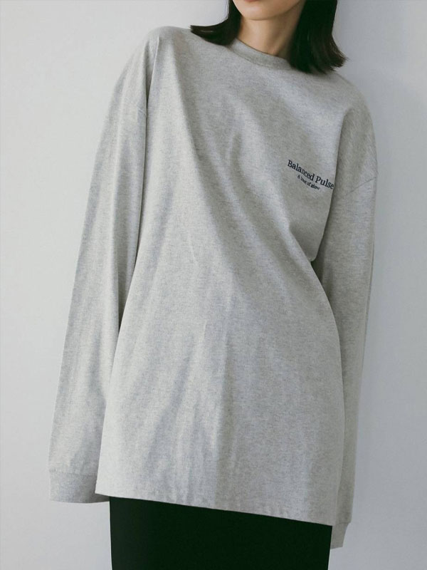 Rakuten - 本日楽天カードの日 【即納】 アンヌーク anuke 2026Prefall トップス Logo Long T-Shirts ロゴロングTシャツ 長袖 ミドル丈 26秋冬 62610623