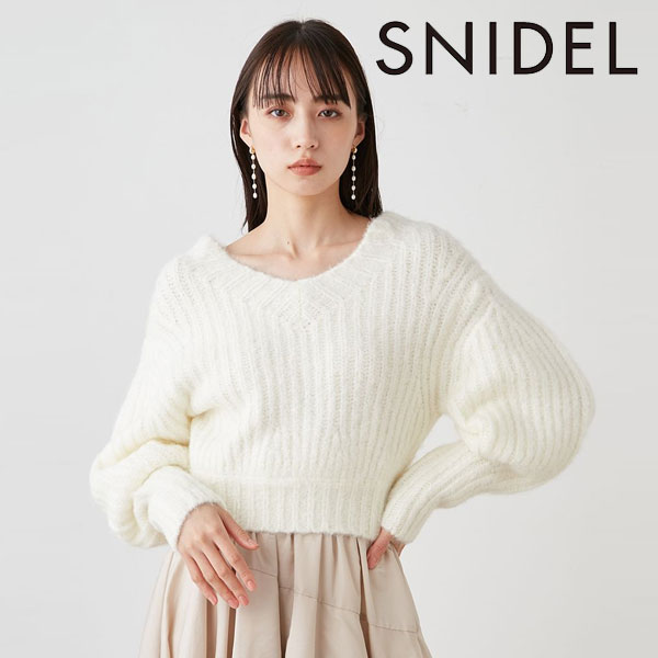 《即納》 スナイデル SNIDEL トップス 23winter ルーズオフショルクロップドプルオーバー ミドル丈 長袖 Vネック swnt235087 23秋冬のサムネイル